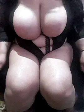 Snapshot of Maria_Sexx chatting on 01/05/25, 05:20 Maria Sexx online show from 01/05/25, 05:20