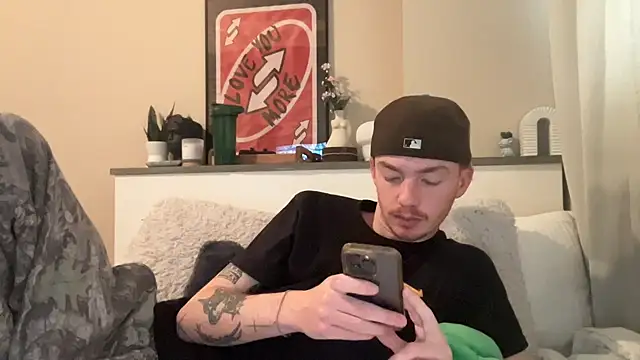 Snapshot of younghungginger chatting on 01/02/25, 07:29 younghungginger online show from 01/02/25, 07:29