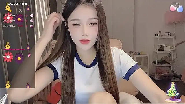 Snapshot of 7-Love chatting on 12/20/24, 01:33 7-Love online show from 12/20/24, 01:33