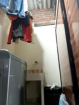 AlejoKhalifa  online show from 11/11/25, 10:37