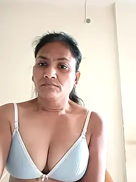 sunita6009 online show from 09/28/25, 08:42