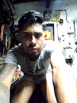 Snapshot of pene_latinoriico chatting on 10/18/25, 06:16 pene latinoriico online show from 10/18/25, 06:16