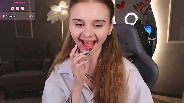 Britney Lynch online show from 02/09/25, 12:17