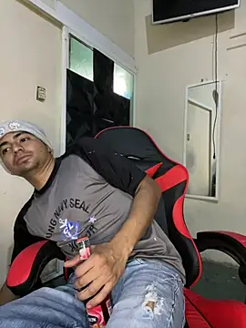 yObal-hot online show from 03/25/26, 05:19