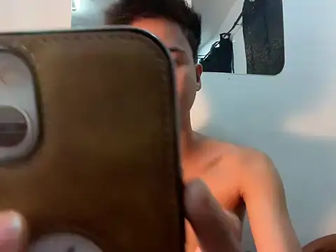 Snapshot of Asiantwink21 chatting on 09/14/25, 05:50 Asiantwink21 online show from 09/14/25, 05:50