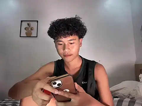 Asiantwink21 online show from 01/09/26, 03:59