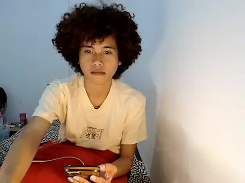 Asiantwink21 online show from 06/23/26, 02:48