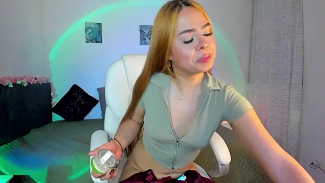 Snapshot of engell_brunet chatting on 02/08/25, 09:46 engell brunet online show from 02/08/25, 09:46