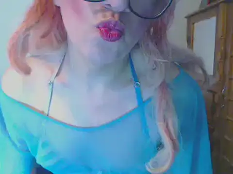 Snapshot of LorenJade chatting on 12/07/24, 09:39 LorenJade online show from 12/07/24, 09:39