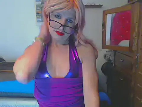 Snapshot of LorenJade chatting on 02/04/25, 07:07 LorenJade online show from 02/04/25, 07:07