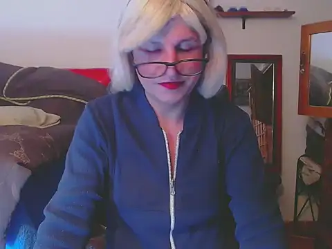 LorenJade online show from 04/28/26, 08:08