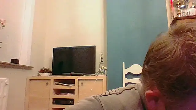 bertolini online show from 10/28/25, 06:32