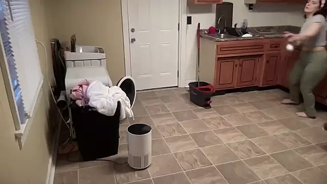 sexylilly69 online show from 02/18/25, 11:08