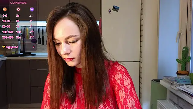 Snapshot of girl_with_snaketatto0 chatting on 03/21/25, 04:17 girl with snaketatto0 online show from 03/21/25, 04:17