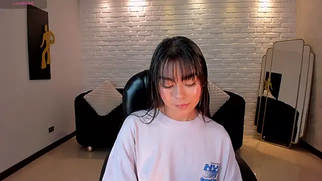 GigiLee  online show from 01/05/25, 02:27