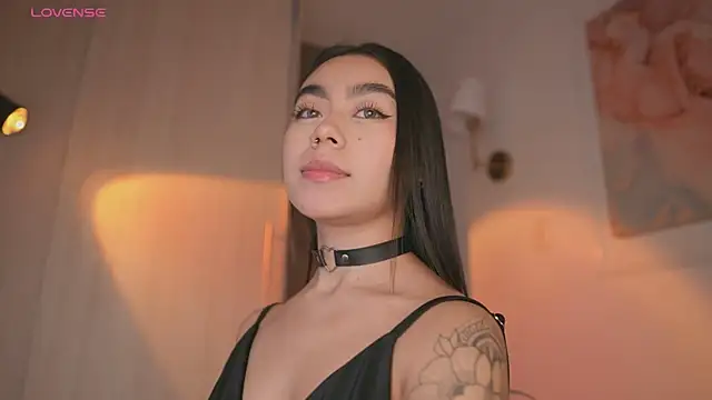 GigiLee  online show from 10/10/25, 11:26