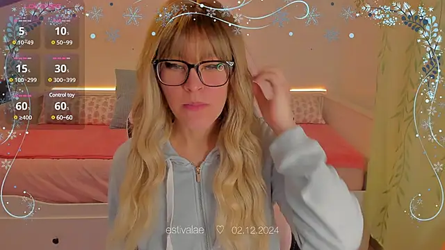 estivalae online show from 12/02/24, 02:52