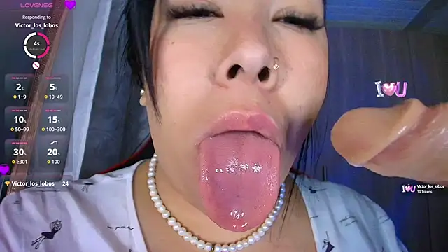 leahtemptation3 online show from 10/12/25, 08:24