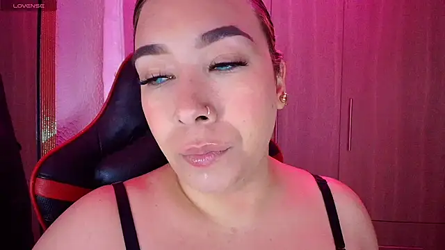 leahtemptation3 online show from 02/08/26, 09:56