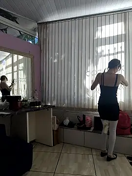 Snapshot of Irresistible24 chatting on 11/11/25, 05:35 Irresistible24 online show from 11/11/25, 05:35