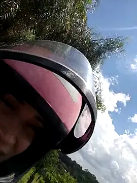 Snapshot of Irresistible24 chatting on 11/23/25, 04:51 Irresistible24 online show from 11/23/25, 04:51