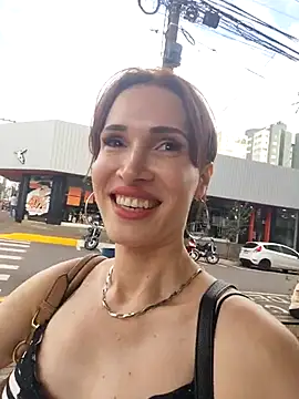 Snapshot of Irresistible24 chatting on 11/26/25, 07:48 Irresistible24 online show from 11/26/25, 07:48