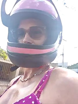 Irresistible24 online show from 01/17/26, 05:49