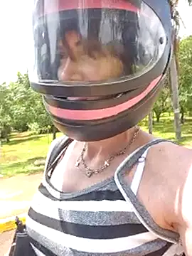 Irresistible24 online show from 02/01/26, 04:05