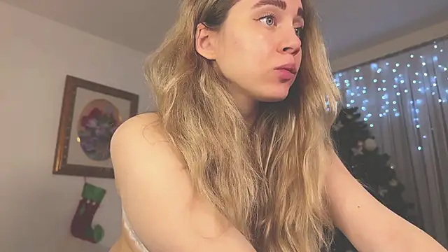 Snapshot of hotexclusive_ chatting on 01/01/25, 04:39 hotexclusive online show from 01/01/25, 04:39