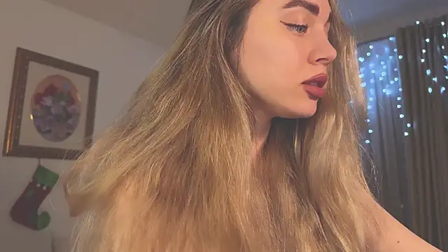 Snapshot of hotexclusive_ chatting on 01/05/25, 08:21 hotexclusive online show from 01/05/25, 08:21