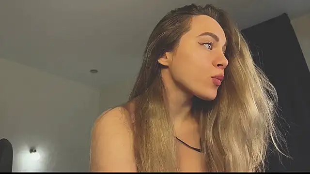 Snapshot of hotexclusive_ chatting on 03/07/25, 05:08 hotexclusive online show from 03/07/25, 05:08