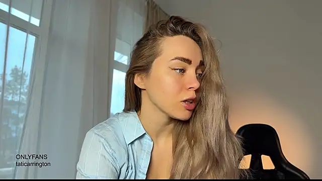 Snapshot of hotexclusive_ chatting on 11/03/25, 04:47 hotexclusive online show from 11/03/25, 04:47