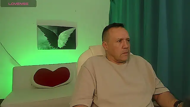 FERDIGNAN0329 online show from 11/20/25, 10:42