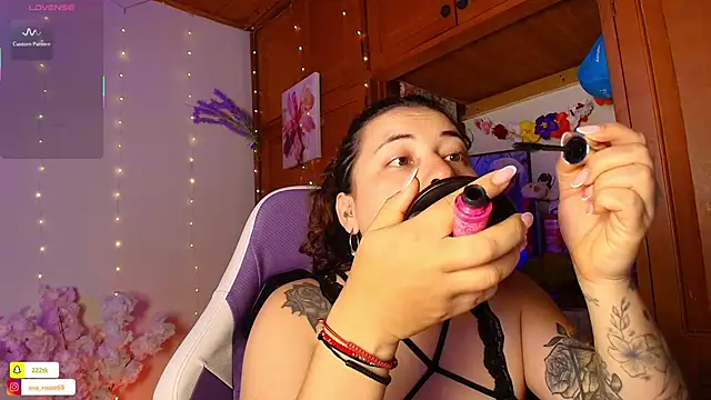 Snapshot of eva_rosse69 chatting on 04/18/26, 12:09 eva rosse69 online show from 04/18/26, 12:09