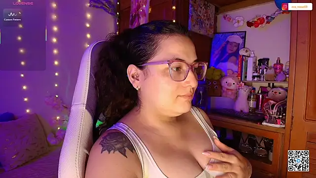 Snapshot of eva_rosse69 chatting on 05/04/26, 12:12 eva rosse69 online show from 05/04/26, 12:12