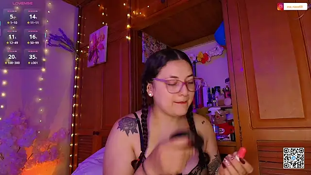 Snapshot of eva_rosse69 chatting on 05/28/26, 12:13 eva rosse69 online show from 05/28/26, 12:13
