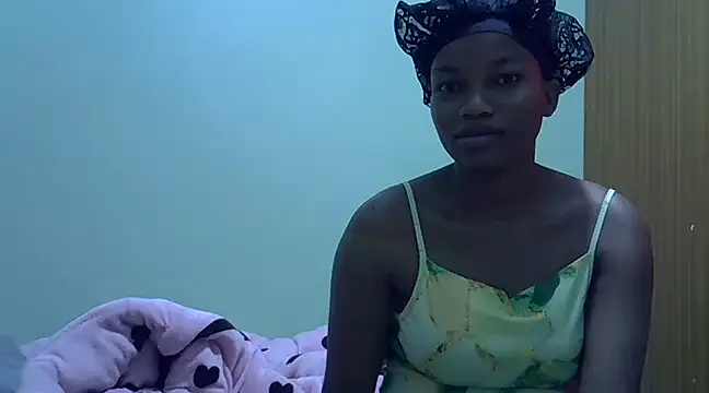 Snapshot of prettychoco1 chatting on 12/21/24, 05:47 prettychoco1 online show from 12/21/24, 05:47