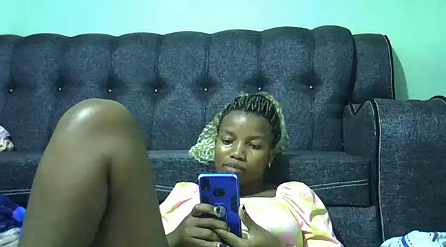 Snapshot of prettychoco1 chatting on 01/20/25, 11:21 prettychoco1 online show from 01/20/25, 11:21