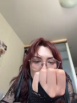 Evangeline Lawrence  online show from 04/19/26, 10:14