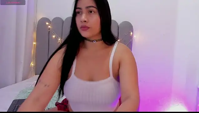 Snapshot of andrea_osorio_ chatting on 10/19/25, 12:39 andrea osorio online show from 10/19/25, 12:39