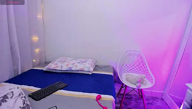 andrea osorio  online show from 11/07/25, 11:43