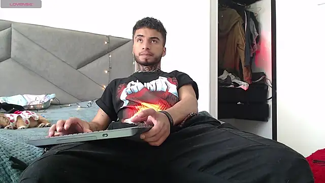 JuanCamiilo 66 online show from 03/10/25, 07:40