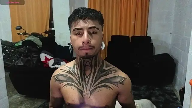 JuanCamiilo 66 online show from 05/10/26, 02:39