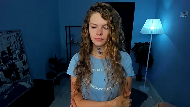 RayaNenlia online show from 10/31/25, 05:08