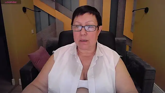 Snapshot of BarbaraTurners chatting on 01/27/25, 12:54 BarbaraTurners online show from 01/27/25, 12:54