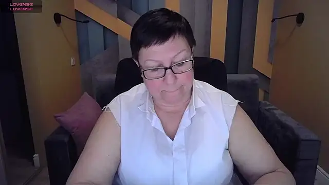 Snapshot of BarbaraTurners chatting on 02/04/25, 01:23 BarbaraTurners online show from 02/04/25, 01:23