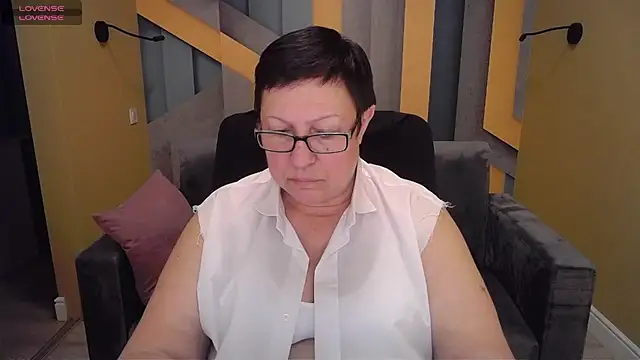 Snapshot of BarbaraTurners chatting on 02/06/25, 02:33 BarbaraTurners online show from 02/06/25, 02:33