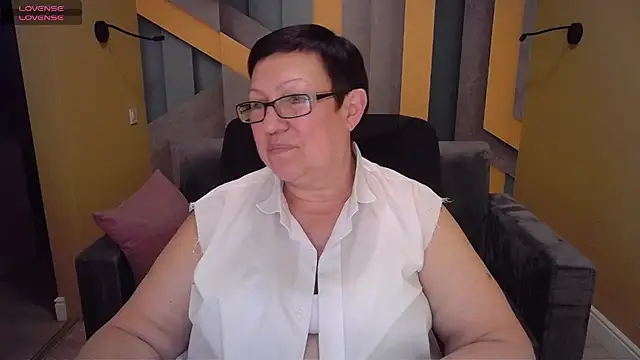 Snapshot of BarbaraTurners chatting on 02/06/25, 05:35 BarbaraTurners online show from 02/06/25, 05:35