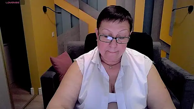 Snapshot of BarbaraTurners chatting on 03/11/25, 03:59 BarbaraTurners online show from 03/11/25, 03:59