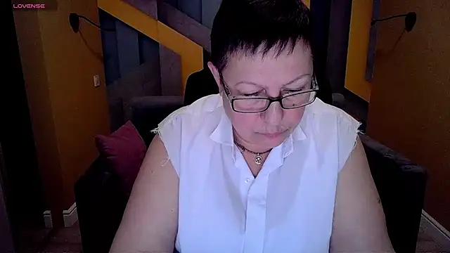 Snapshot of BarbaraTurners chatting on 03/13/25, 03:44 BarbaraTurners online show from 03/13/25, 03:44